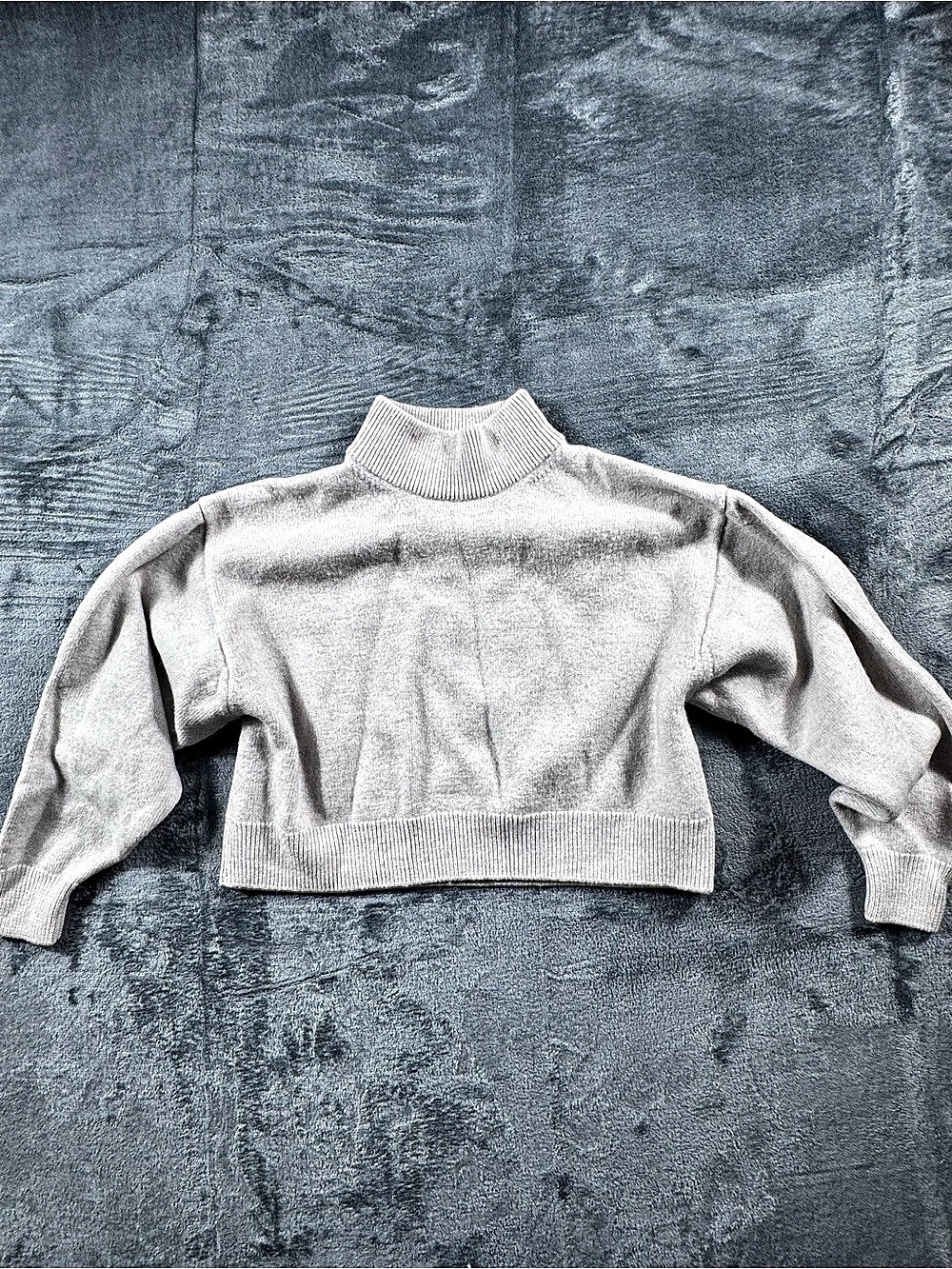 Aritzia Wilfred Free 100% Merino Wool Cropped Mock Neck Sweater Gray Women L